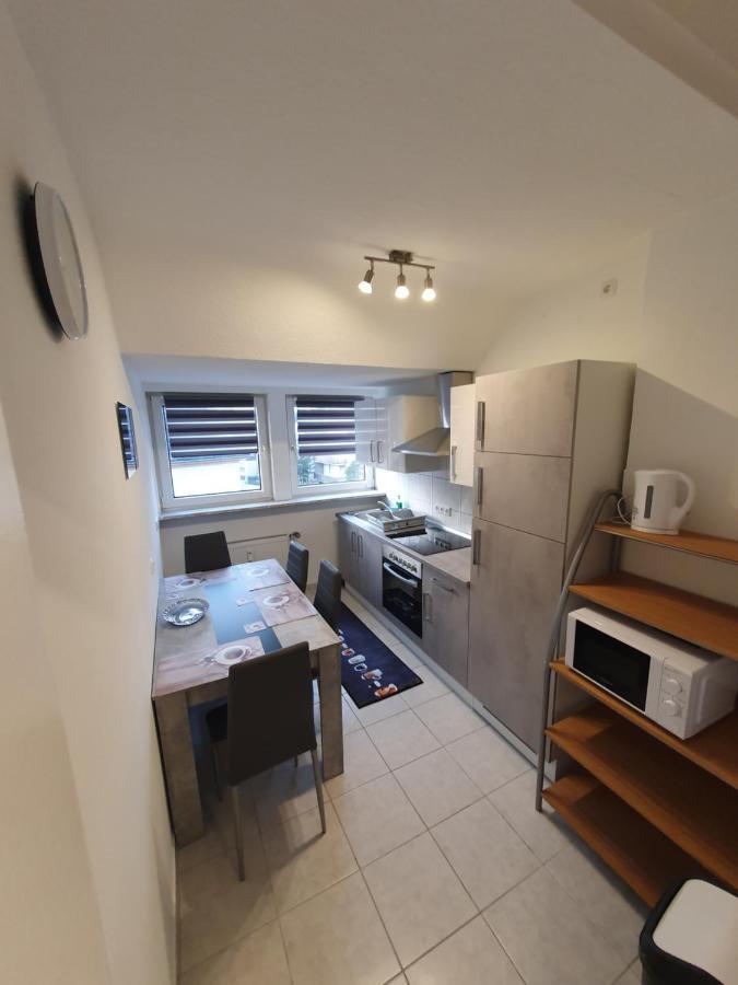Ferienwohnung Schlossstr. เอสเซน ภายนอก รูปภาพ